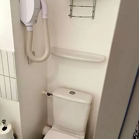 Ibis Styles Centre Gare Отель Шамбери